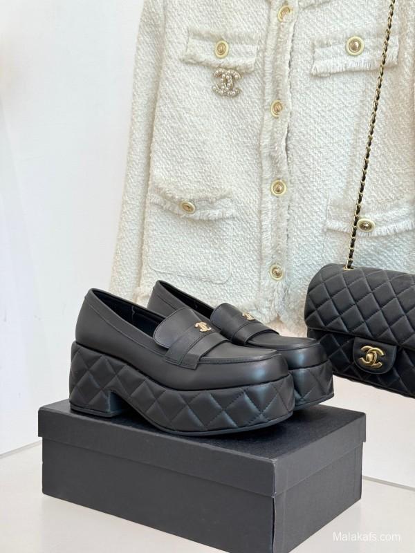 Chanel 25K Fall/Winter Double C Platform Loafers with Waterproof Sole - KFY00320