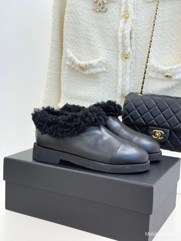 Chanel 2025/SS Double C Color-Block Shearling Snow Boots - KFY00270