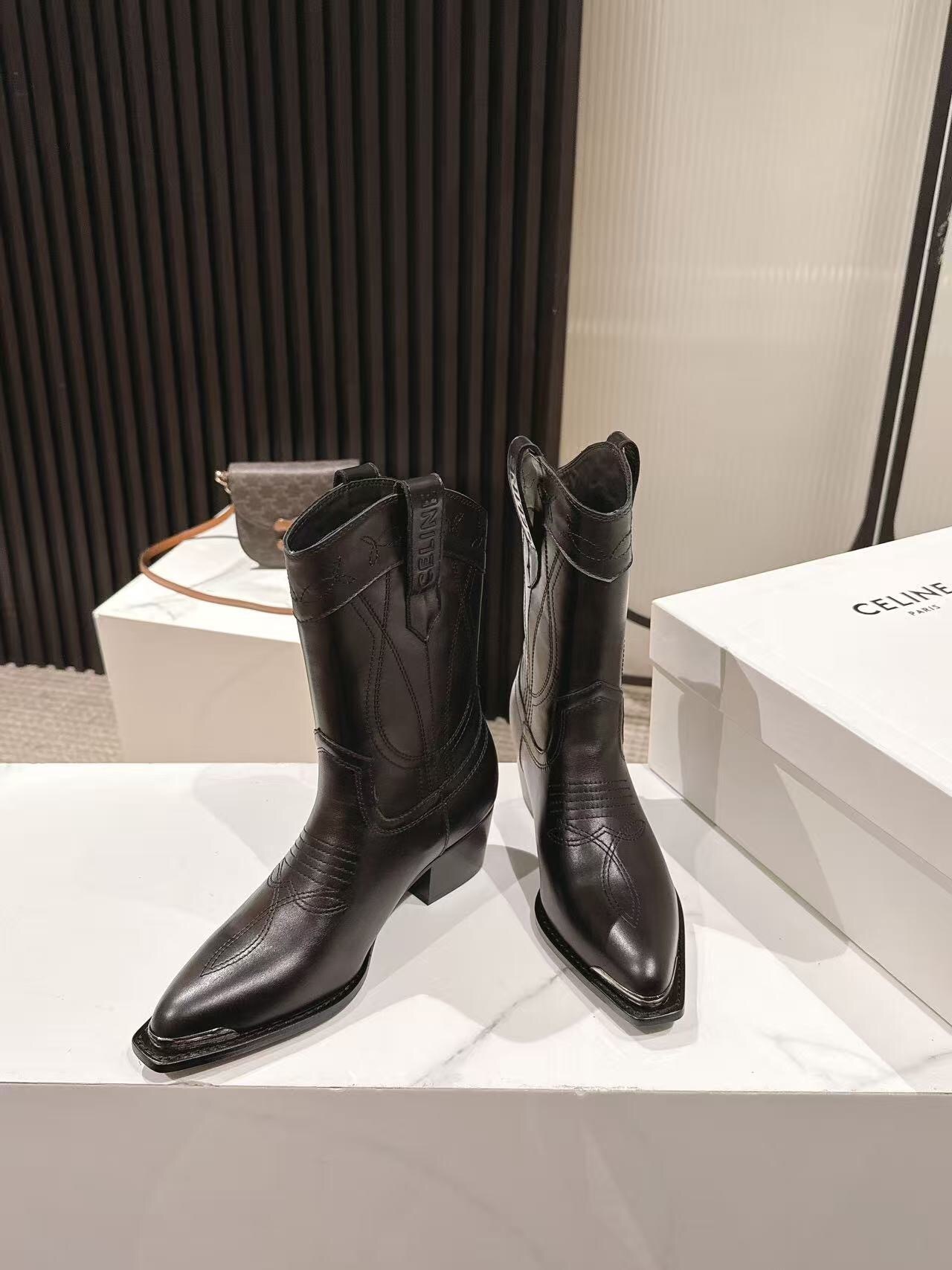 CELINE Fashion Boots 2025 SS Collection with Arch of Triumph Logo - LY00440
