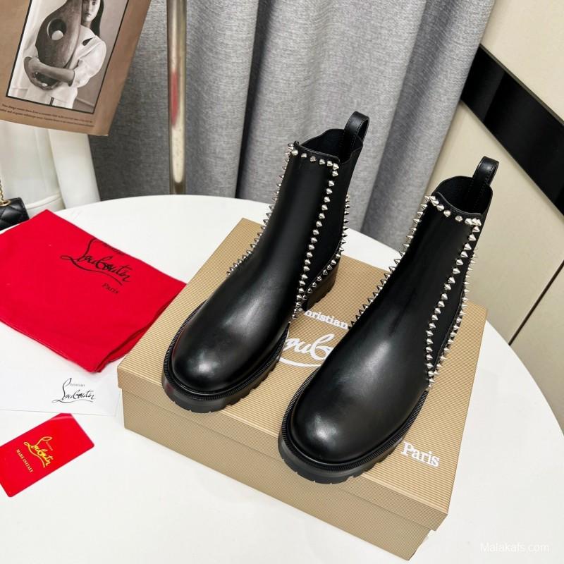 Christian Louboutin Fall/Winter 2025 Classic Ankle Boots with Studded Design - LY00330