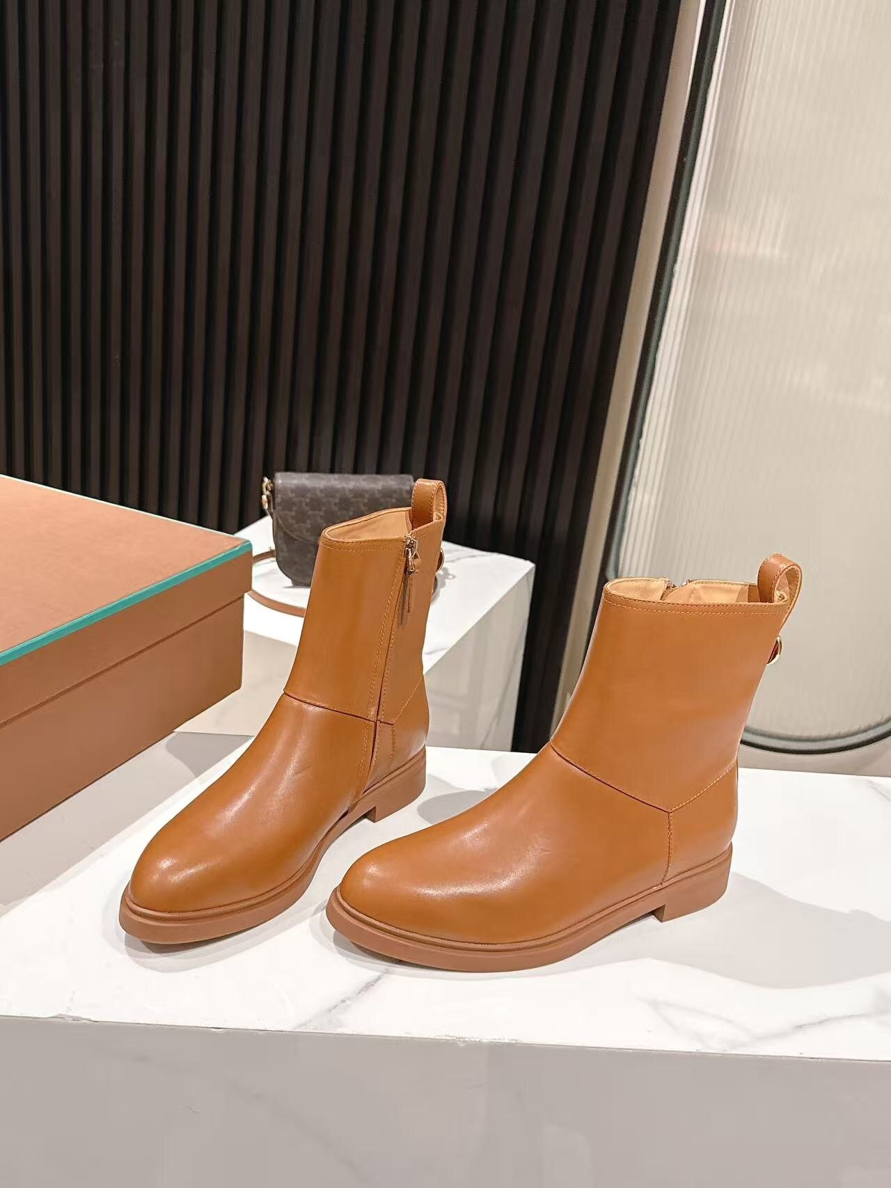 Loro Piana Autumn Winter 2025 SS Old Money Style Ankle Boots - LY00370/LY00410