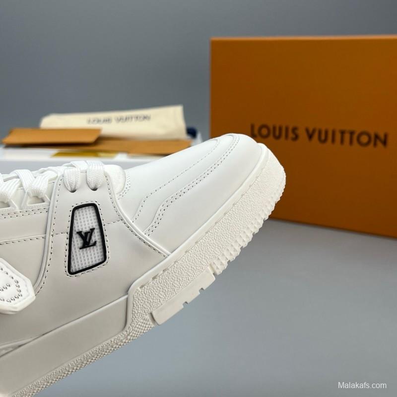 Louis Vuitton Trainer Retro Basketball-Inspired Sneakers with Mixed Materials - LY00430
