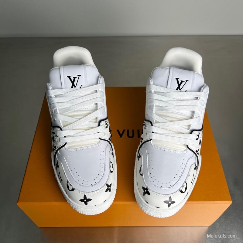 Louis Vuitton Signature Logo Sneakers with Calfskin Upper - YC