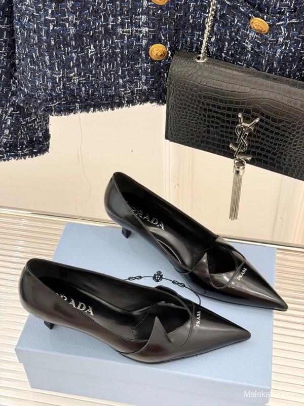 Prada 2025 SS Catwalk Pointed Toe Kitten Heel Single Shoes - KFY00310