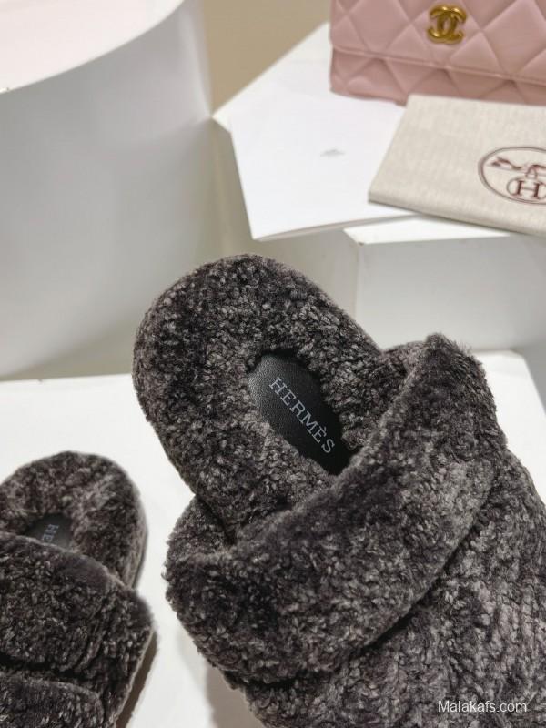 H Love Erjiu Full Wool Slippers with Slight Curly Wool Design - LY00270
