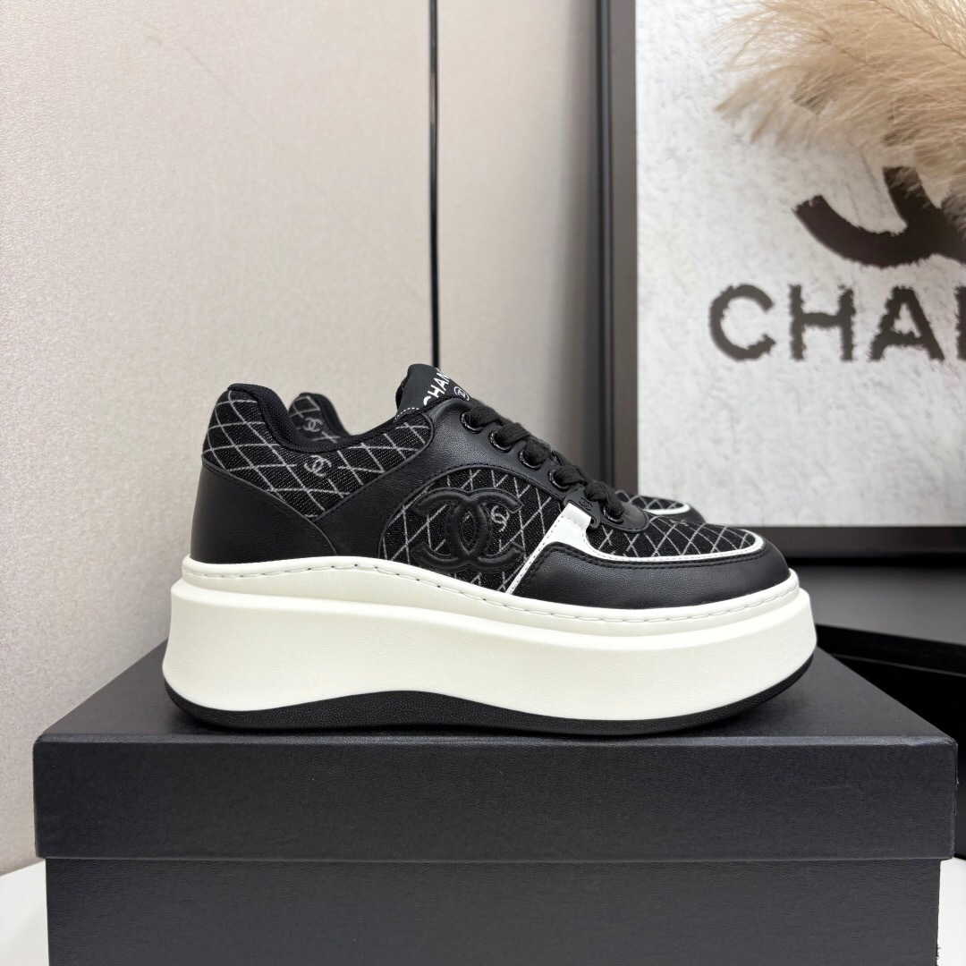 Chanel 2025 SS Panda Casual Sneakers - LY00340