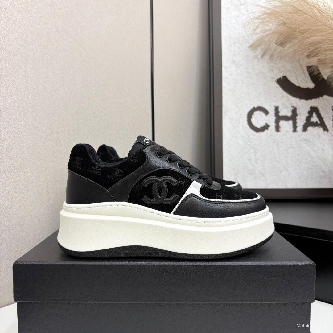 Chanel 2025 SS Panda Casual Sneakers - LY00340