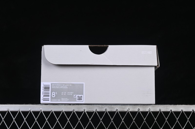 Nike Air Force 1 '07 Low Sneakers with Classic Cushioning - IQ9964-300