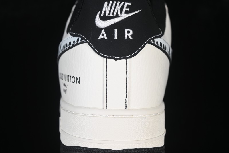 Nike Air Force 1 '07 Low Classic White and Black Casual Sneakers - KG6699-F31