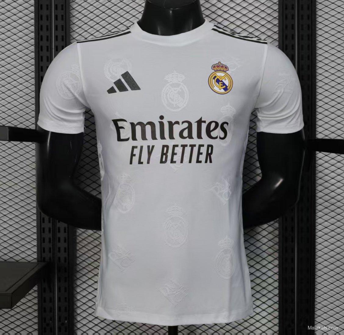 Player Version 25/26 Real Madrid White with Embossed Royal Crest Pattern Jersey