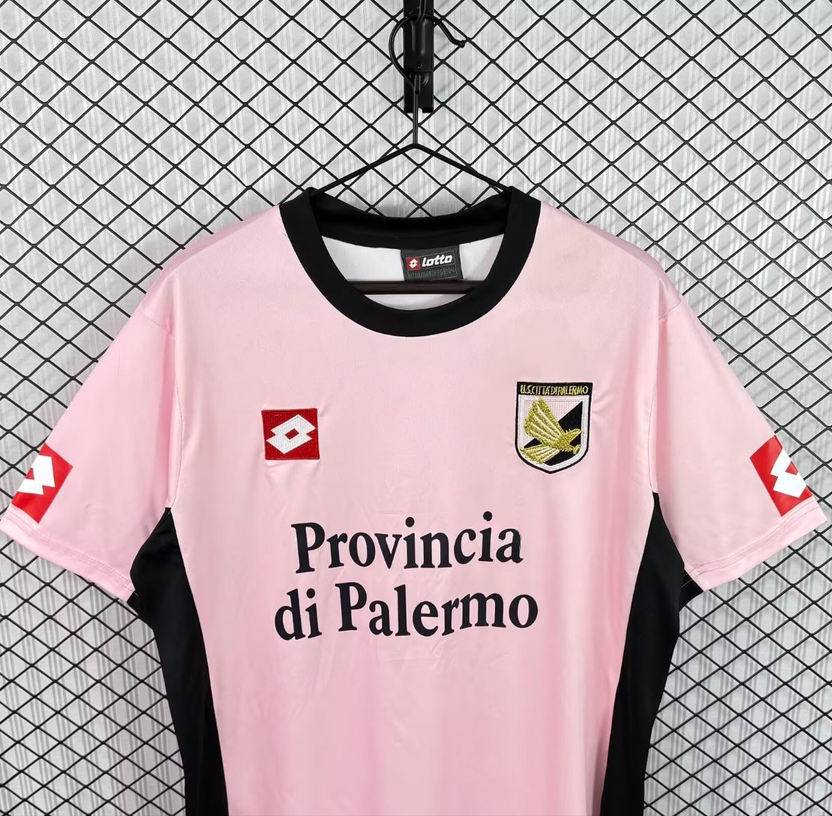 Retro 2004/06 U.S. Città di Palermo Pink & Black Home Jersey