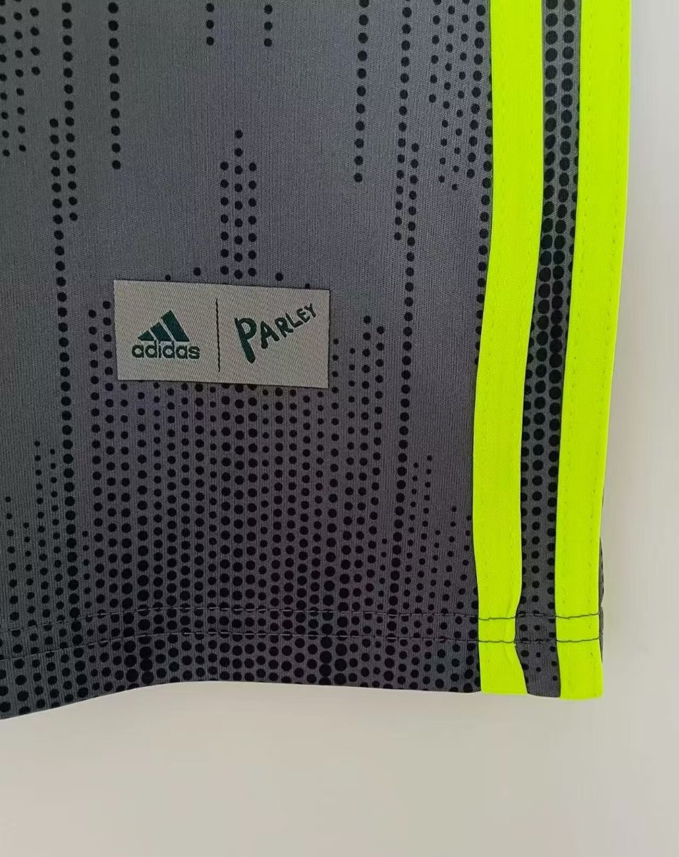 Retro 18/19 Juventus Third Jersey